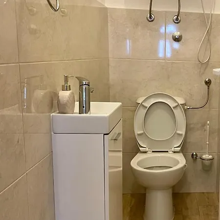 דירה Noel קנין